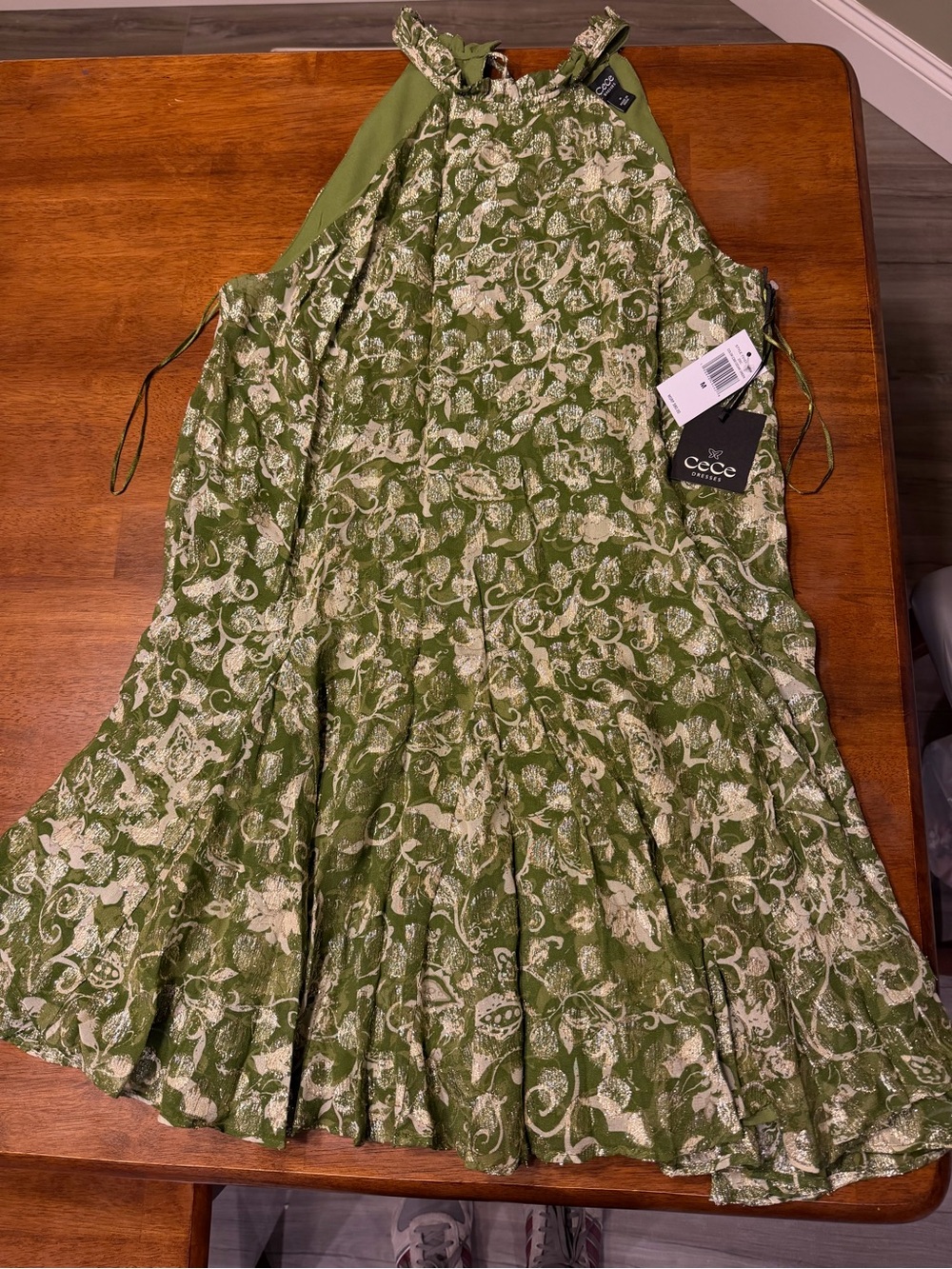 CeCe Cedar Green Metallic Gold Floral Halter Swing Dress NWT Size M MSRP $80